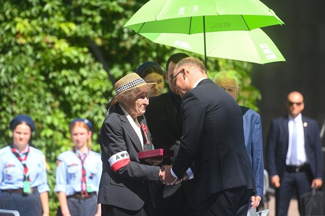 81. rocznica Powstania Warszawskiego. Prezydent Duda wręczył odznaczenia powstańcom