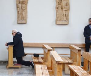 Wałęsa przed kościołem wsparł WOŚP