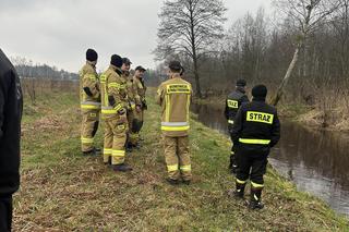Tragiczny finał poszukiwań. Zwłoki dryfowały w rzece. Wyszedł z domu i wpadł do Barcówki?