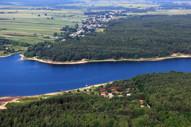 Jezioro Chańcza w Świętokrzyskiem zaprasza w czasie wakacjiw