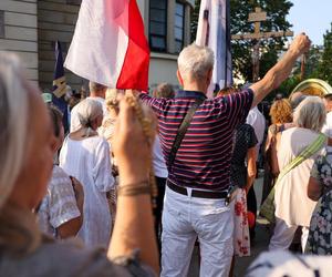 Procesja różańcowa w Warszawie