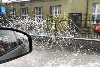 Burza uszkodziła dach kościoła w Brzesku. Trzeba było ewakuować wiernych podczas nabożeństwa