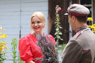 Wirują warkocze i wstążeczki. Tak bawili się lublinianie na potańcówce w skansenie!