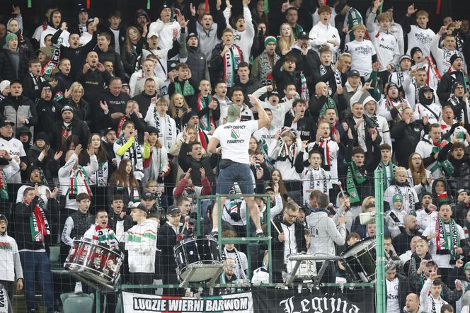 Legia Warszawa - Lech Poznań: Zdjęcia kibiców z klasyku i 13. kolejki PKO BP Ekstraklasy