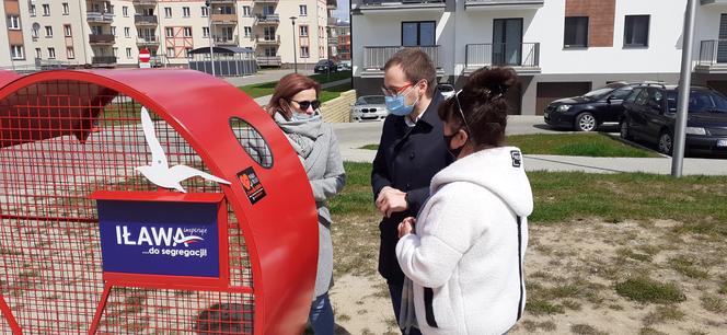 Podwójne serce na nakrętki stanęło na iławskim osiedlu Piastowskim