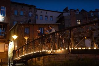 Wędkują w środku miasta i to nocą. Brda i centrum Bydgoszczy to raj dla miłośników street fishingu