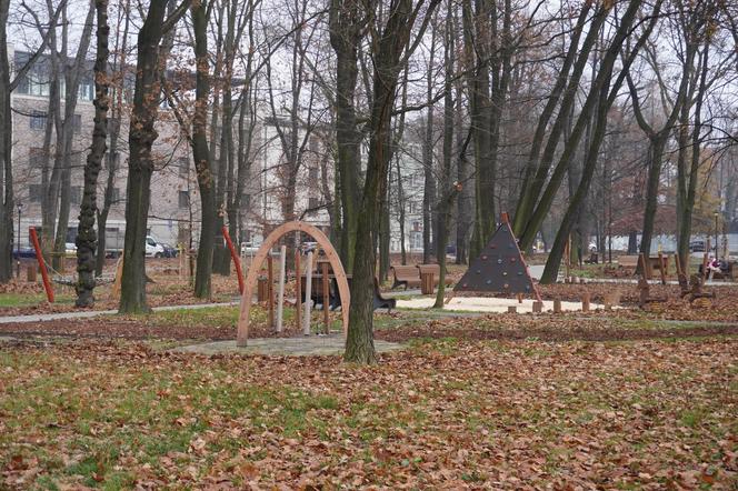 Żory. Nowy wygląd Parku Staromiejskiego. Miejsce przeszło ogromną metamorfozę ZDJĘCIA