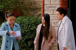 Miłość i nadzieja, odcinek 316: Yıldız znajdzie tajną umowę Acelyi i Leventa. Zaraz potem Cavidan omal jej nie pobije!  – ZDJĘCIA 