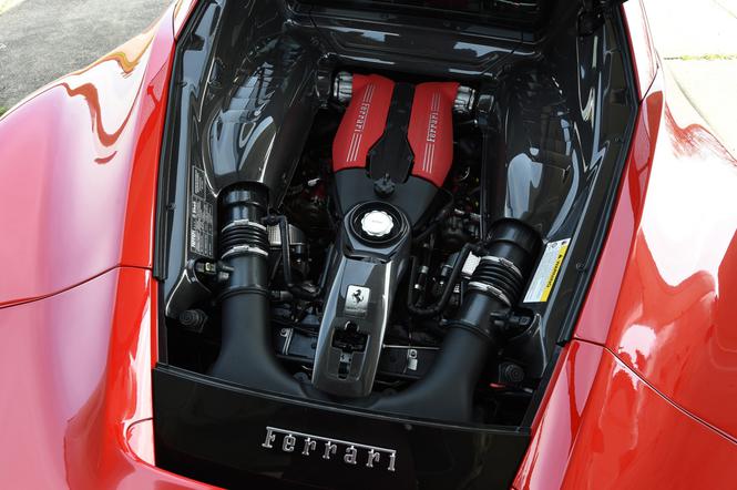 Silnik Ferrari 3.9 litra V8