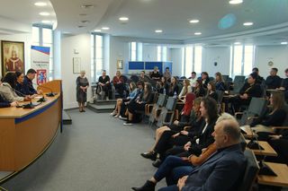 Debaty siedleckiej młodzieży ze szkół podstawowych i średnich odbyły się w ramach kampanii profilaktycznej Widzę Rozmawiam Reaguję 2025