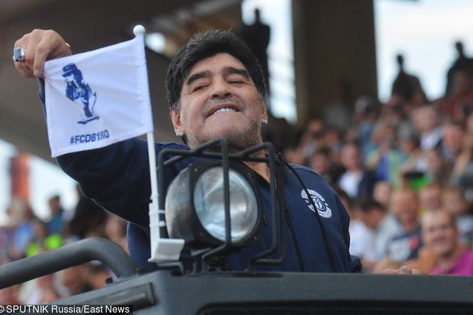 Diego Maradona już rozpoczął rządy w Dynamie Brześć. Triumfalny wjazd do miasta [ZDJĘCIA]