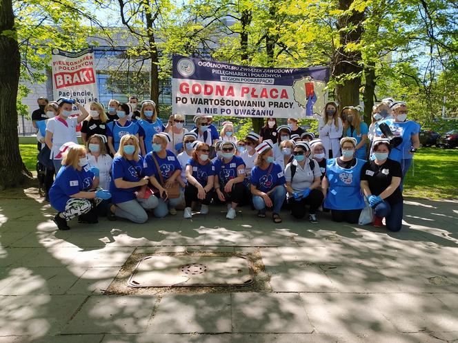 Protest pielęgniarek 12.05.2021