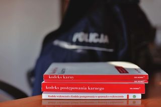 Pijany 18-latek za kierownicą mercedesa! Szaleńczą jazdę przerwał czujny świadek