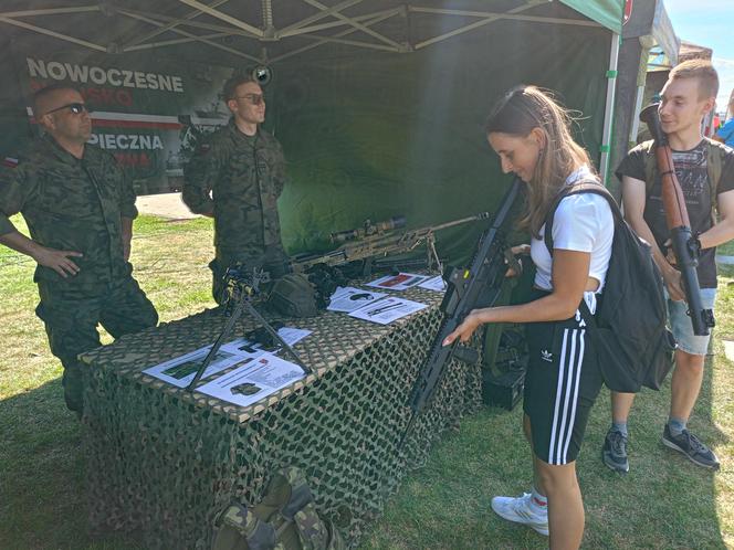 Piknik Wojskowy 18. Dywizji został zorganizowany na terenie zielonym przy aquaparku i stadionie miejskim w Siedlcach