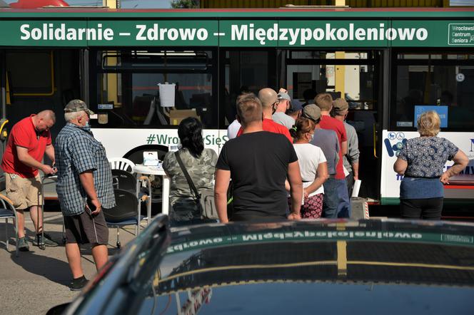 Już 3 tysiące osób zaszczepiło się w autobusie MPK Wrocław