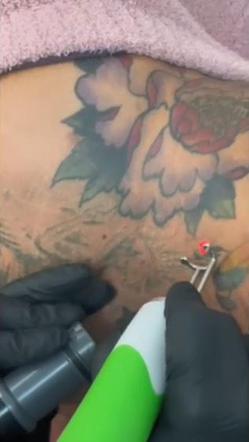  Blac Chyna usunęła diabła z pośladków 