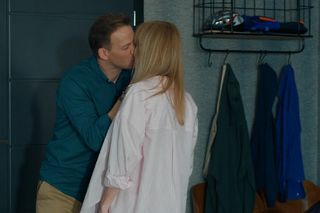 Barwy szczęścia, odcinek 3130. Agnieszka (Katarzyna Tlałka), Łukasz (Michał Rolnicki)