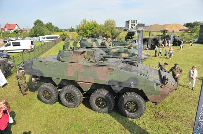 Armaty zagrzmiały w Warszawie. Obchody święta Wojska Polskiego