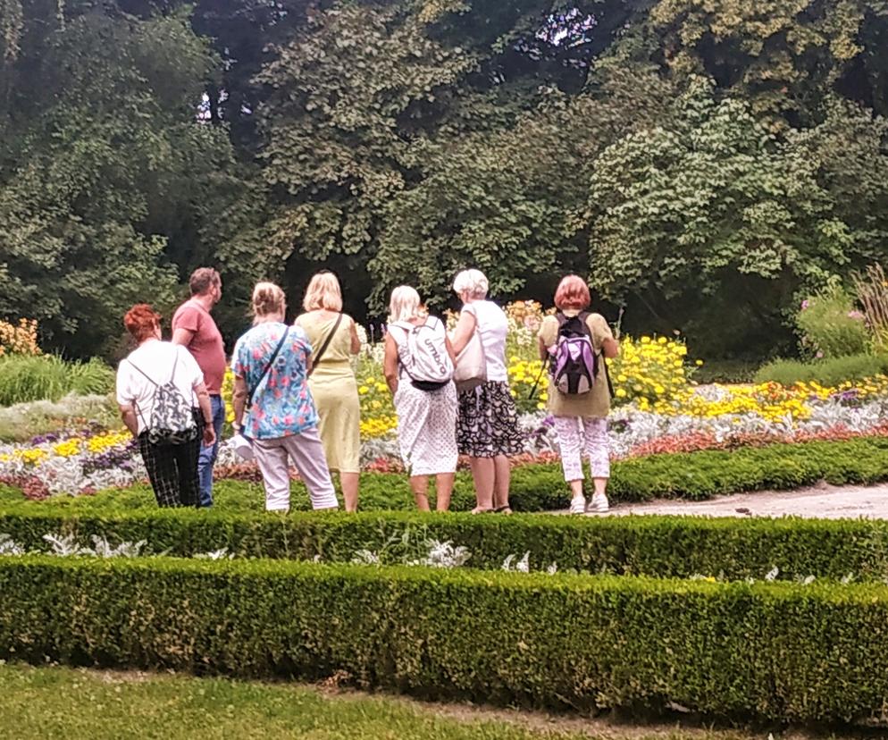 Seniorzy w Ogrodzie Botanicznym 