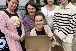 Ekipa VOX FM odwiedziła Słuchaczy! Dostali od nas rogale świętomarcińskie i radiowe gadżety