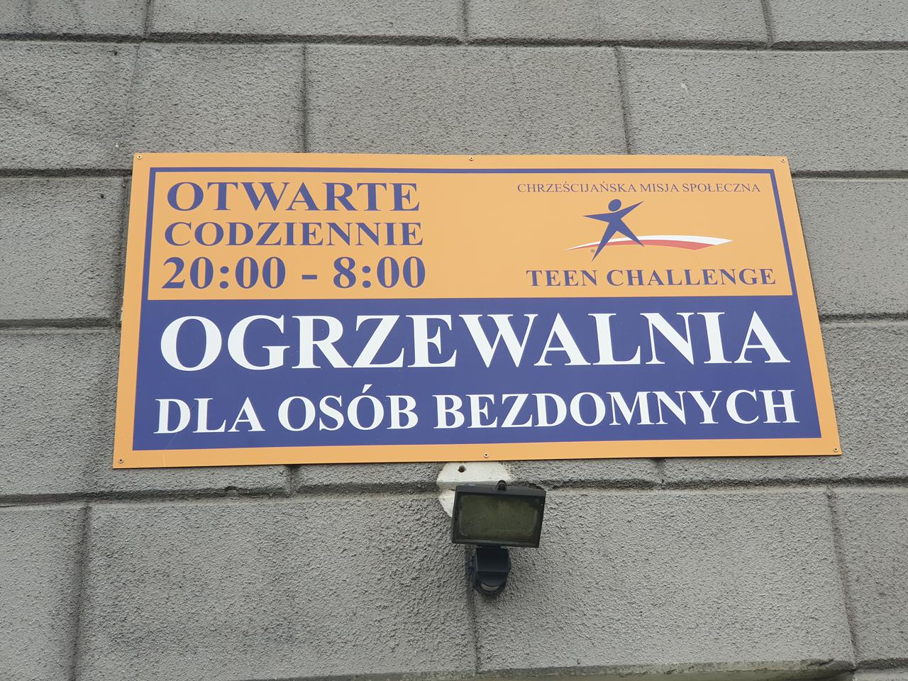 Bezdomni mogą sie tam poczuć bezpiecznie! Płocka ogrzewalnia coraz większa. 