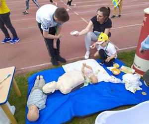 Zobacz uczestników maratonu charytatywnego zorganizowanego przez siedlecką Siedemnastkę