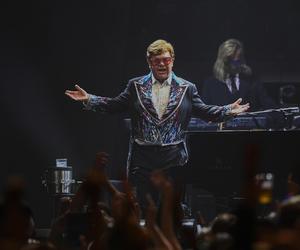 Elton John w szpitalu! Upadł w swojej rezydencji