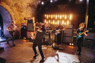 IDLES & VANS ogłaszają nową serię BALLEY TV 'W obronie sztuki' z House of Vans London