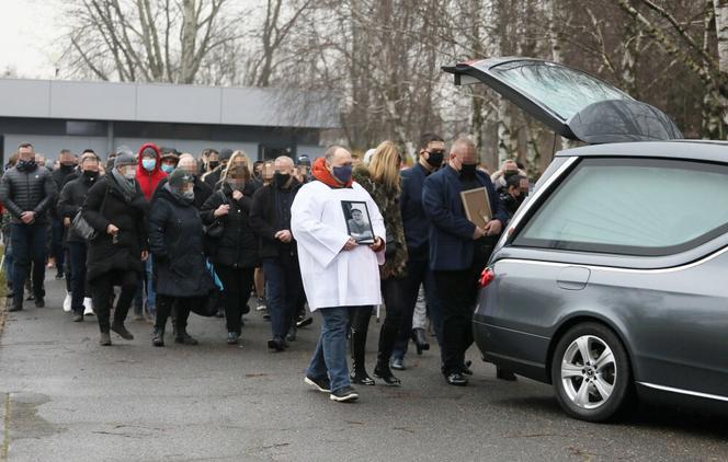 Pogrzeb Marka "Krzykacza" Pawłowskiego ze "Złomowisko PL"