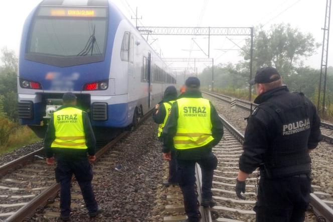 Mężczyzna rzucił się pod pociąg relacji Olsztyn - Kraków