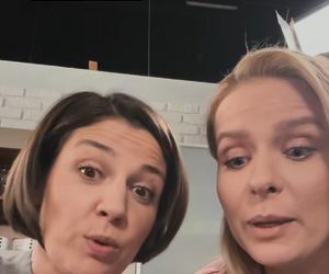 Pierwsza miłość nowy sezon. Marysia (Aneta Zając), Kinga (Aleksandra Zienkiewicz) na planie