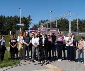 Protest na stacji PKP Włoszczowa Północ