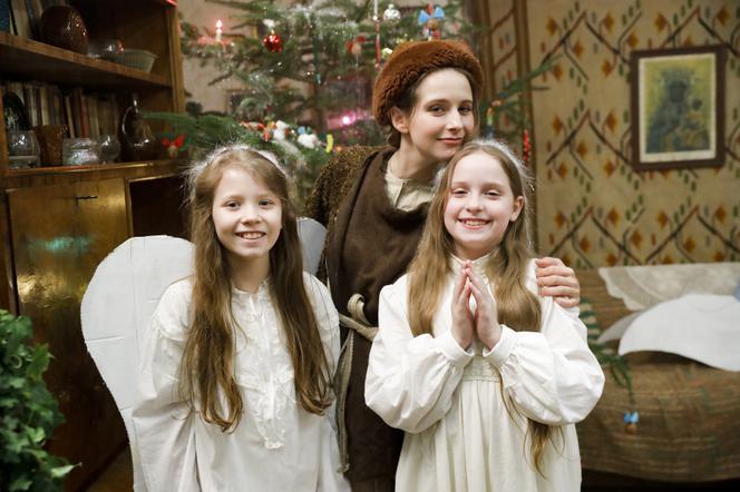 Stulecie Winnych 4: Julia (Nadia Głazińska), Ula (Sabina Bendarz), Basia (Kamila Bujalska)