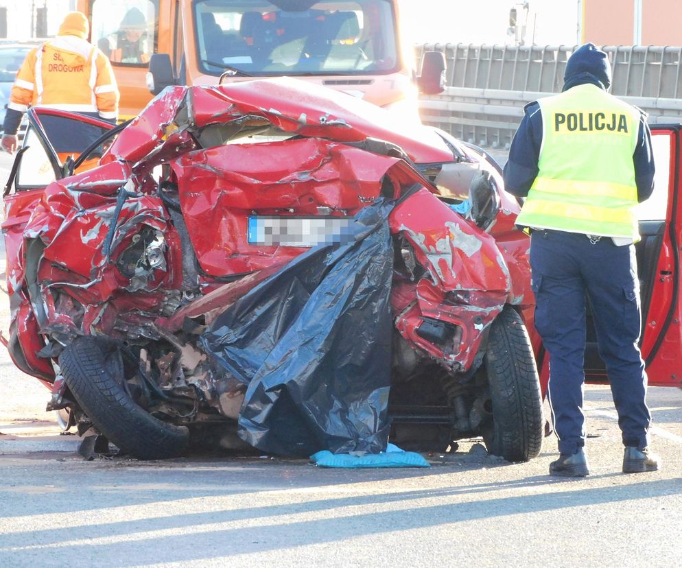 Tragiczny wypadek na S8 w Warszawie. Jedna osoba nie żyje, duże utrudnienia!