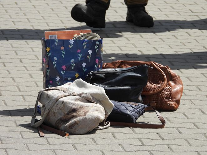 Kierowca Toyoty wjechał w pieszych na Bielanach. Cztery osoby trafiły do szpitala