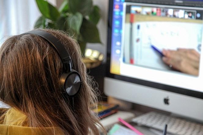 Nauka zdalna po 17 stycznia przedłużona. Minister edukacji o powrocie starszych uczniów do szkół