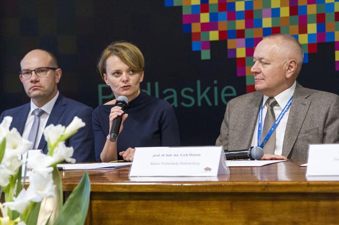 Pawilon Polski z EXPO 2020 stanie na kampusie Politechniki Białostockiej
