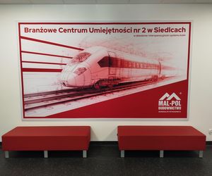 W budynku BCU nr 2 w Siedlcach znajduje się duża hala i 11 sal szkoleniowych, które zostały bardzo nowocześnie wyposażone.