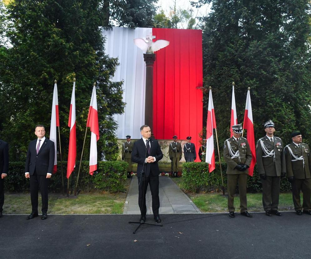 Apel Pamięci przed Pomnikiem Poległych w 1920 r. 