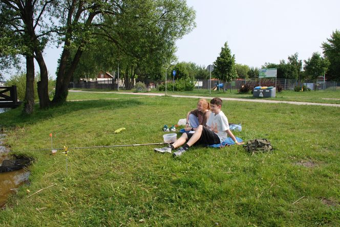 Zawody wędkarskie dla dzieci przyciągnęły w 2025 roku rekordową liczbę 148 uczestników