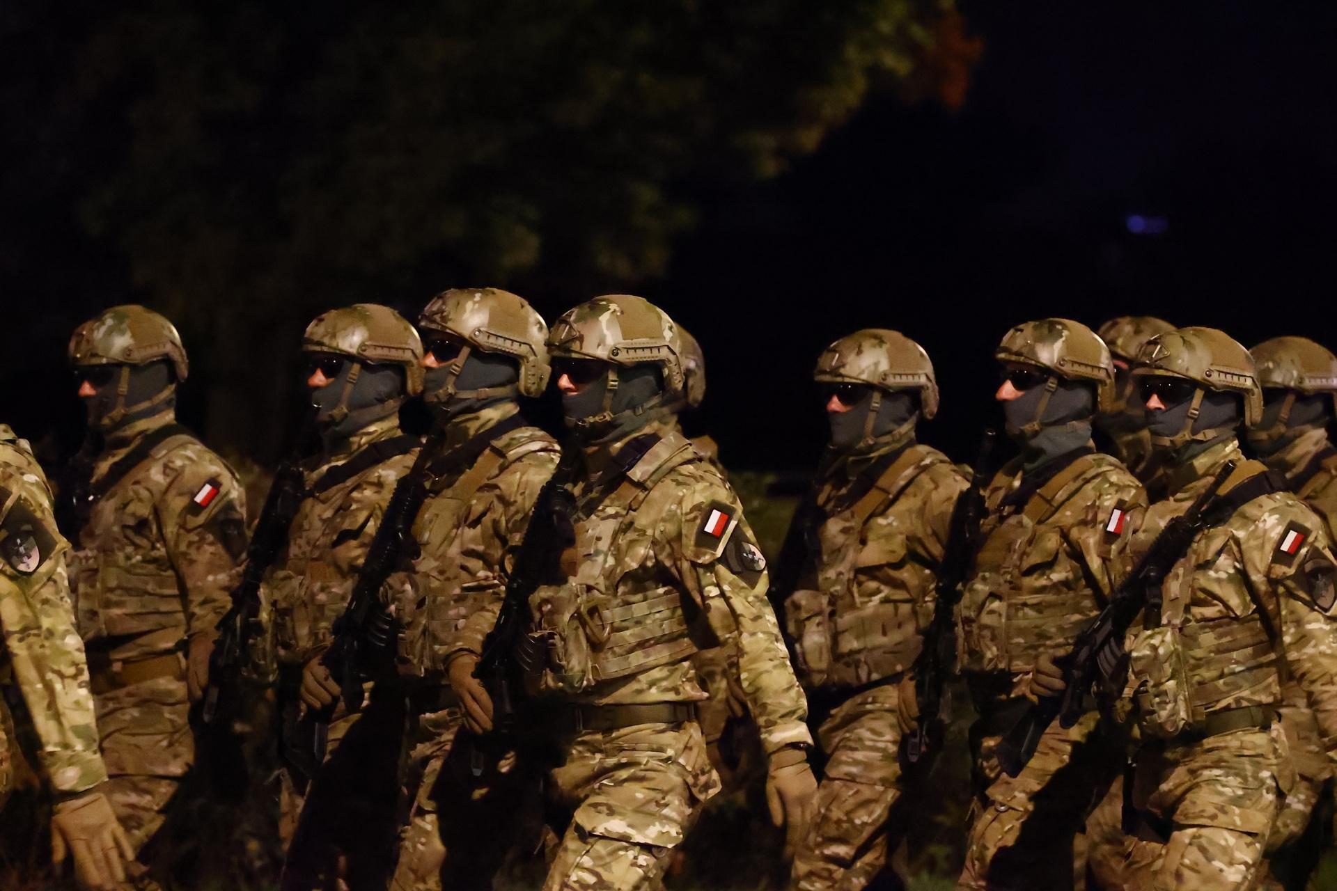 Święto Wojska Polskiego. Nocna próba przed defiladą