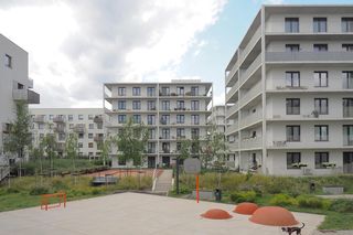 Życie w Architekturze 2025. Zespół 3 punktowców na osiedlu Nowe Żerniki we Wrocławiu. CH+ architekci, Vroa architekci, 3XA
