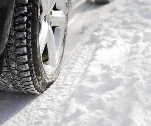 Warmińsko-mazurskie. Drogi zamienią się w lodowisko! Alert meteo IMGW