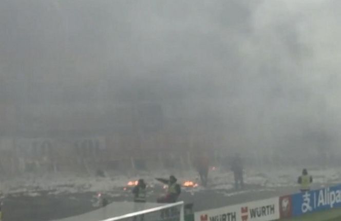 Gorąco na stadionie podczas meczu z Litwą! Zapłonęły serpentyny!