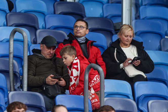 Kibice na meczu Polska -Nowa Zelandia na Stadionie Śląskim