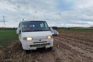 Ucieczka przed policją skończyła się na polu