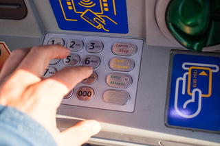 Ile pieniędzy można maksymalnie wypłacić z bankomatu?