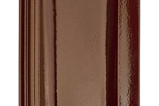Ceramiczna dachówka marsylka wykończona glazurą w kolorze bukowym