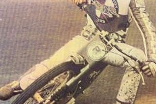 Stary żużel w kolorze