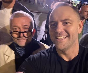 Karol Nawrocki śpiewa (nie)zakazane piosenki